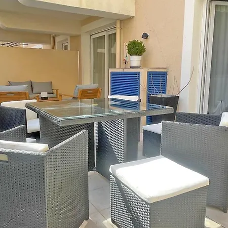 Casa Del Mar Apartment
